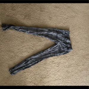 Splendid camo leggings